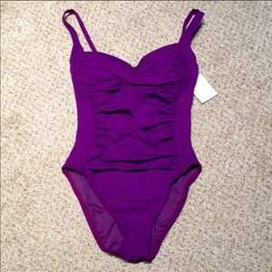 NWT LA BLANCA purple one piece, sz6 swimsuit twist